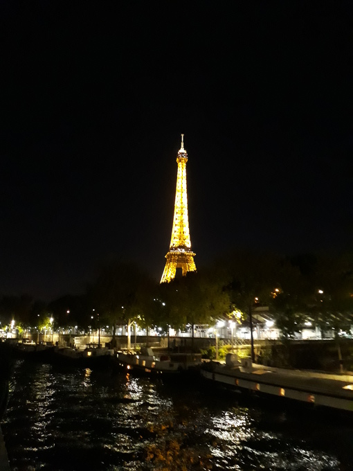 Photograph from the boat, taken by Martin.